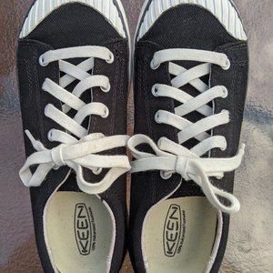 Keen Canvas Sneakers